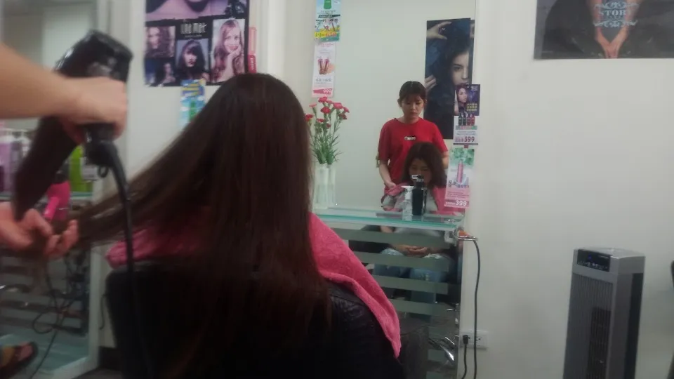 依琳髮型Yilin Hair Salon