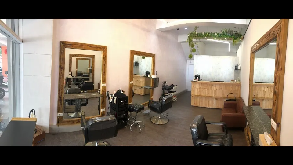 T'S Hair Salon