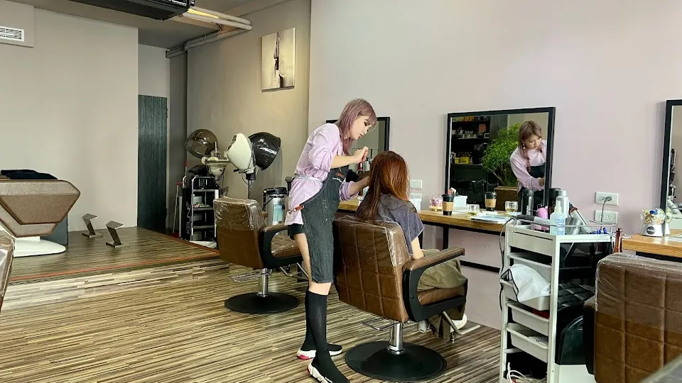 Two Girls hair salon