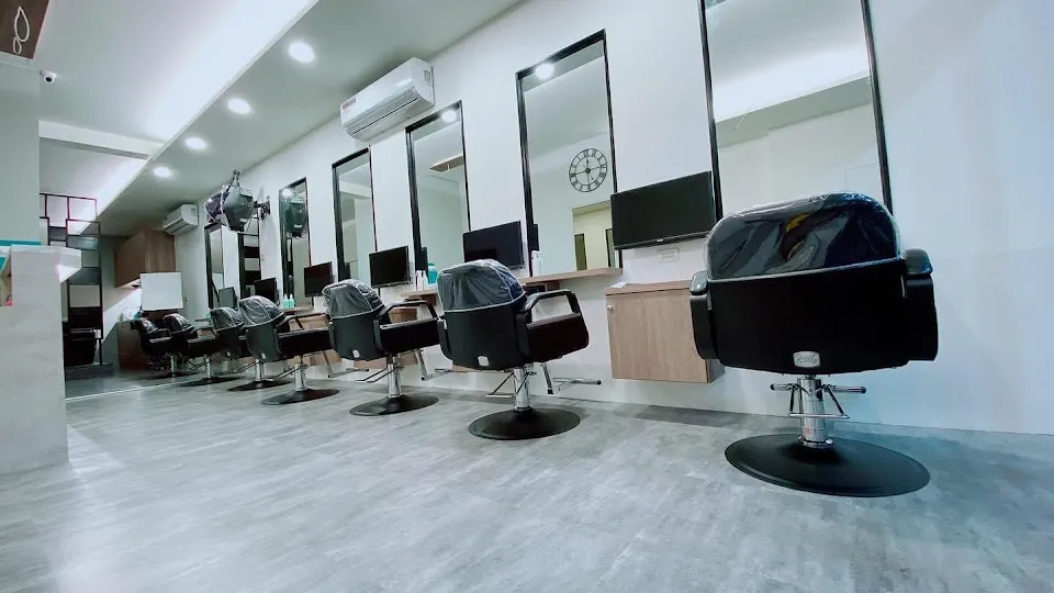 IP Hair Salon (IP美髮地標2店)