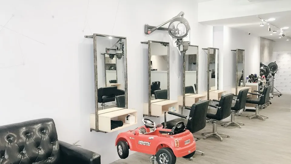 IT hair salon 積穗店